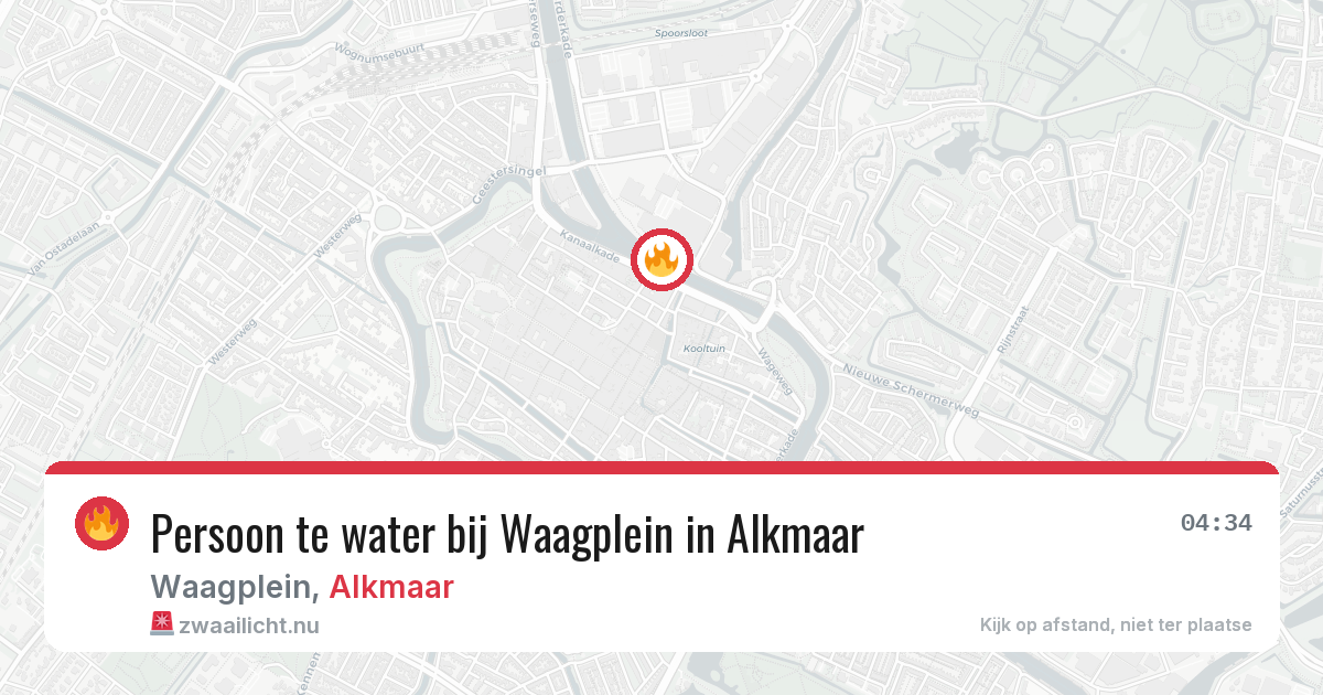 Persoon te water bij Waagplein in Alkmaar — 11 jul 2026