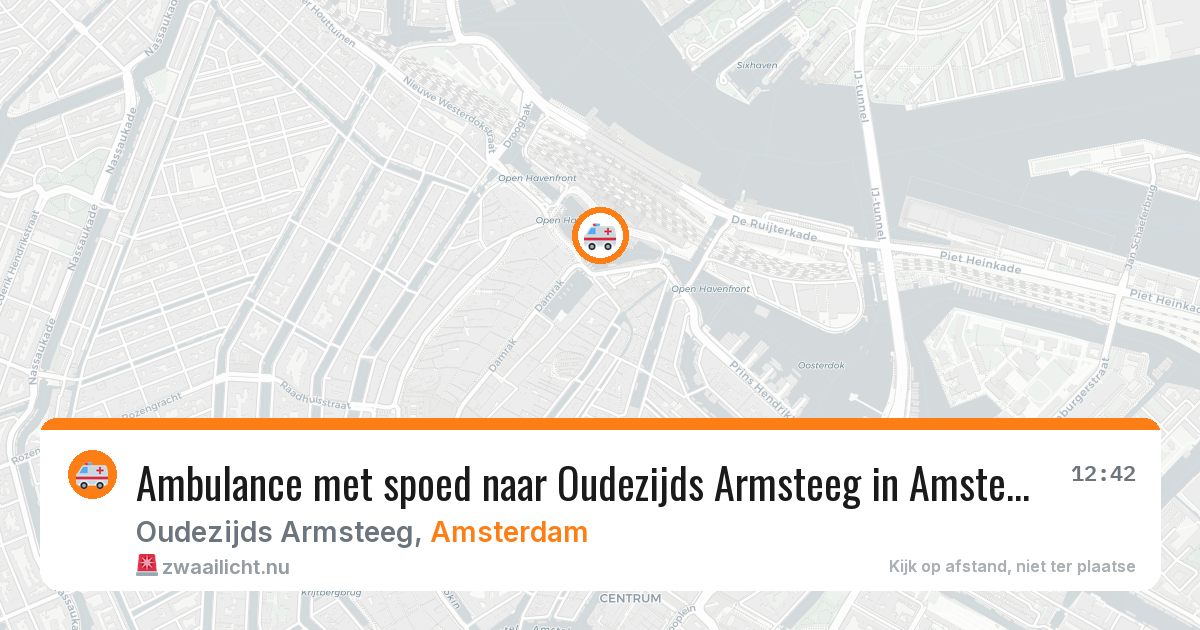 Ambulance met spoed naar Oudezijds Armsteeg in Amsterdam — 15 apr 2026