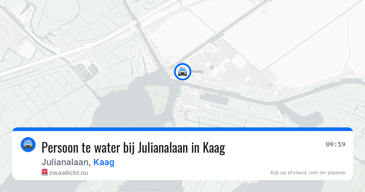 Persoon te water bij Julianalaan in Kaag — 23 mei 2026