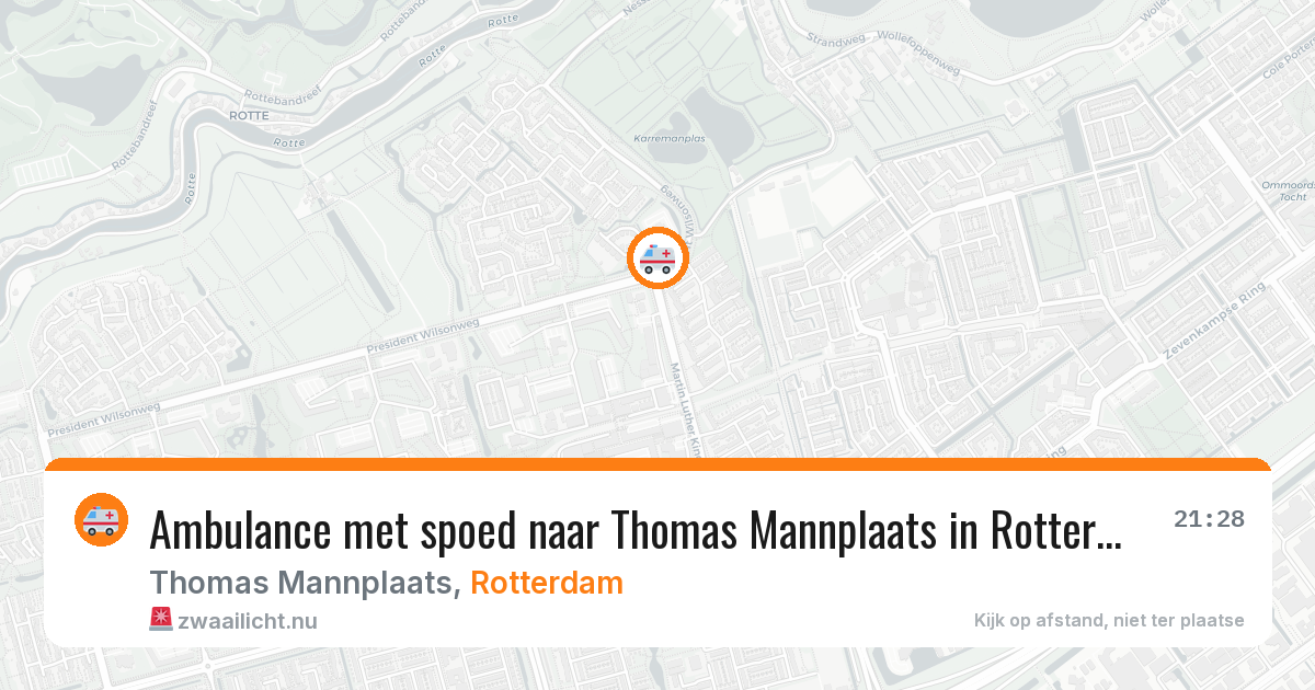Ambulance met spoed naar Thomas Mannplaats in Rotterdam — 5 jun 2026