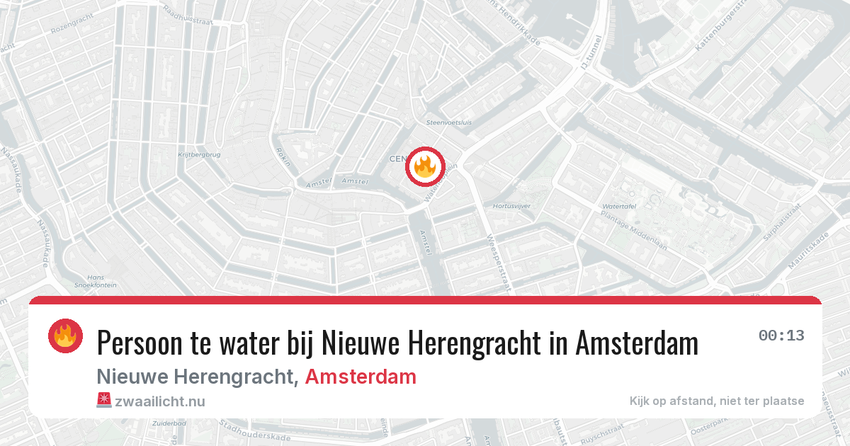 Persoon te water bij Nieuwe Herengracht in Amsterdam — 4 apr 2026