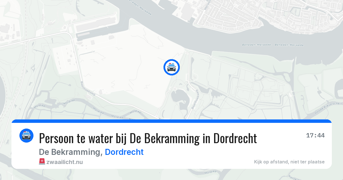 Persoon te water bij De Bekramming in Dordrecht — 27 mei 2026