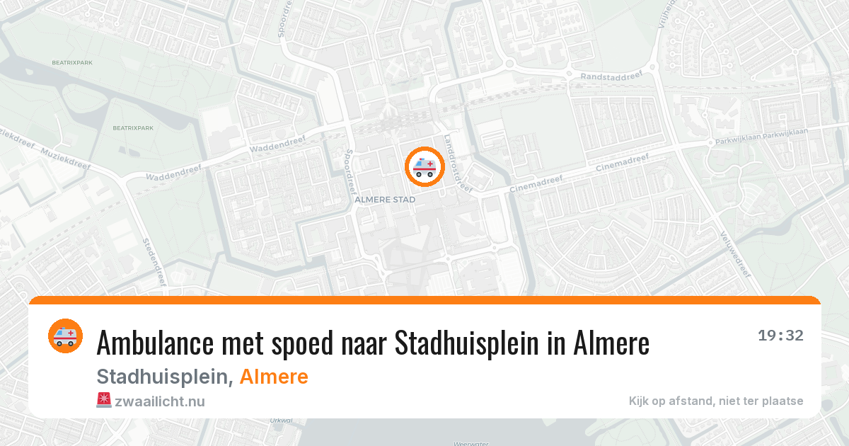 Ambulance met spoed naar Stadhuisplein in Almere — 5 mei 2026