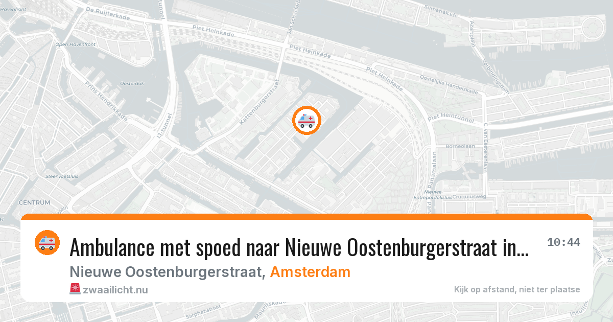 Ambulance met spoed naar Nieuwe Oostenburgerstraat in Amsterdam — 15 jul 2026