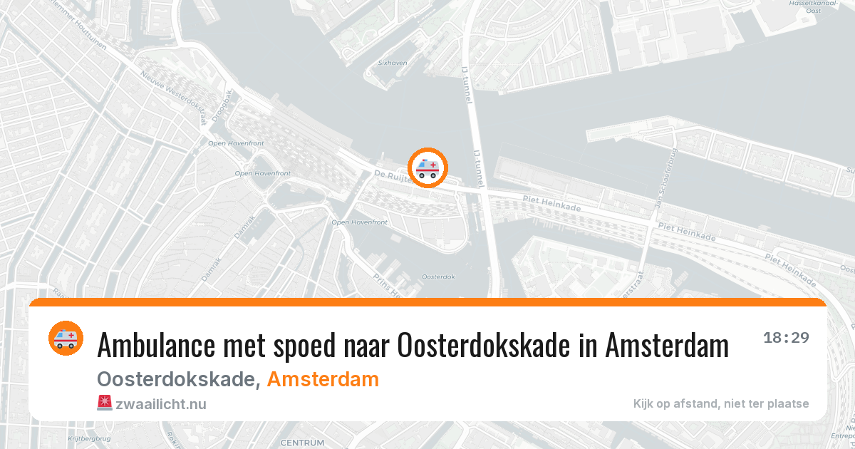 Ambulance met spoed naar Oosterdokskade in Amsterdam — 30 mei 2026