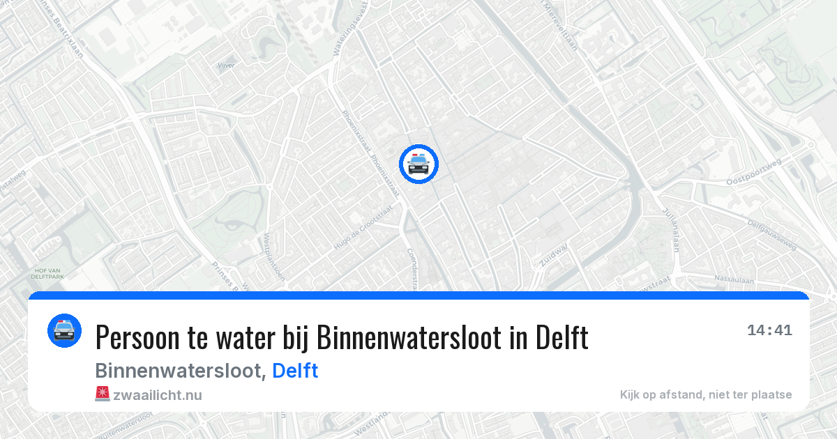 Persoon te water bij Binnenwatersloot in Delft — 18 mrt 2026