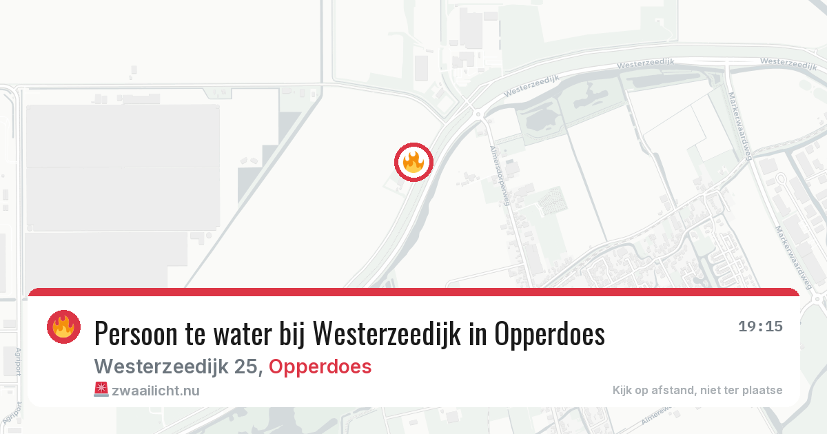 Persoon te water bij Westerzeedijk in Opperdoes — 31 jan 2026