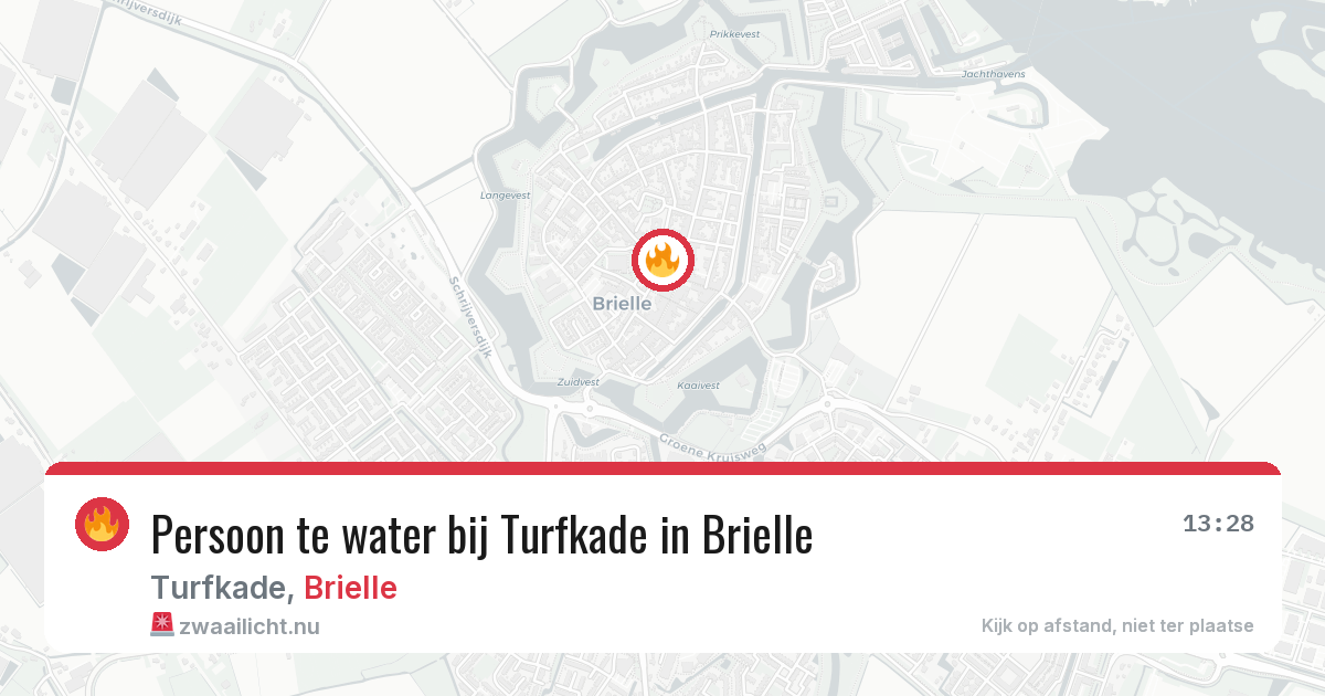 Persoon te water bij Turfkade in Brielle — 10 apr 2026