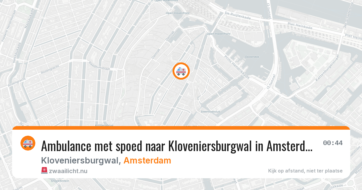 Ambulance met spoed naar Kloveniersburgwal in Amsterdam — 4 apr 2026