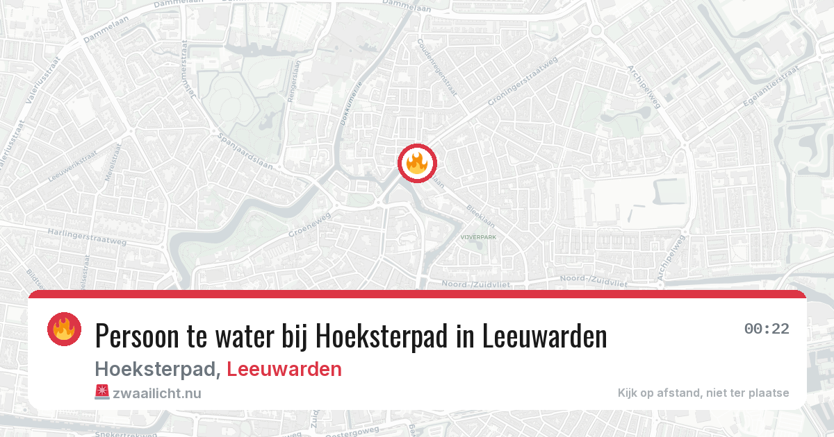 Persoon te water bij Hoeksterpad in Leeuwarden — 3 apr 2026