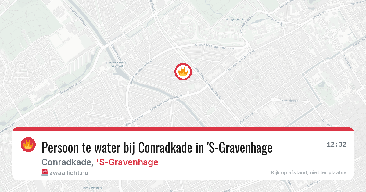Persoon te water bij Conradkade in 'S-Gravenhage — 25 mei 2026